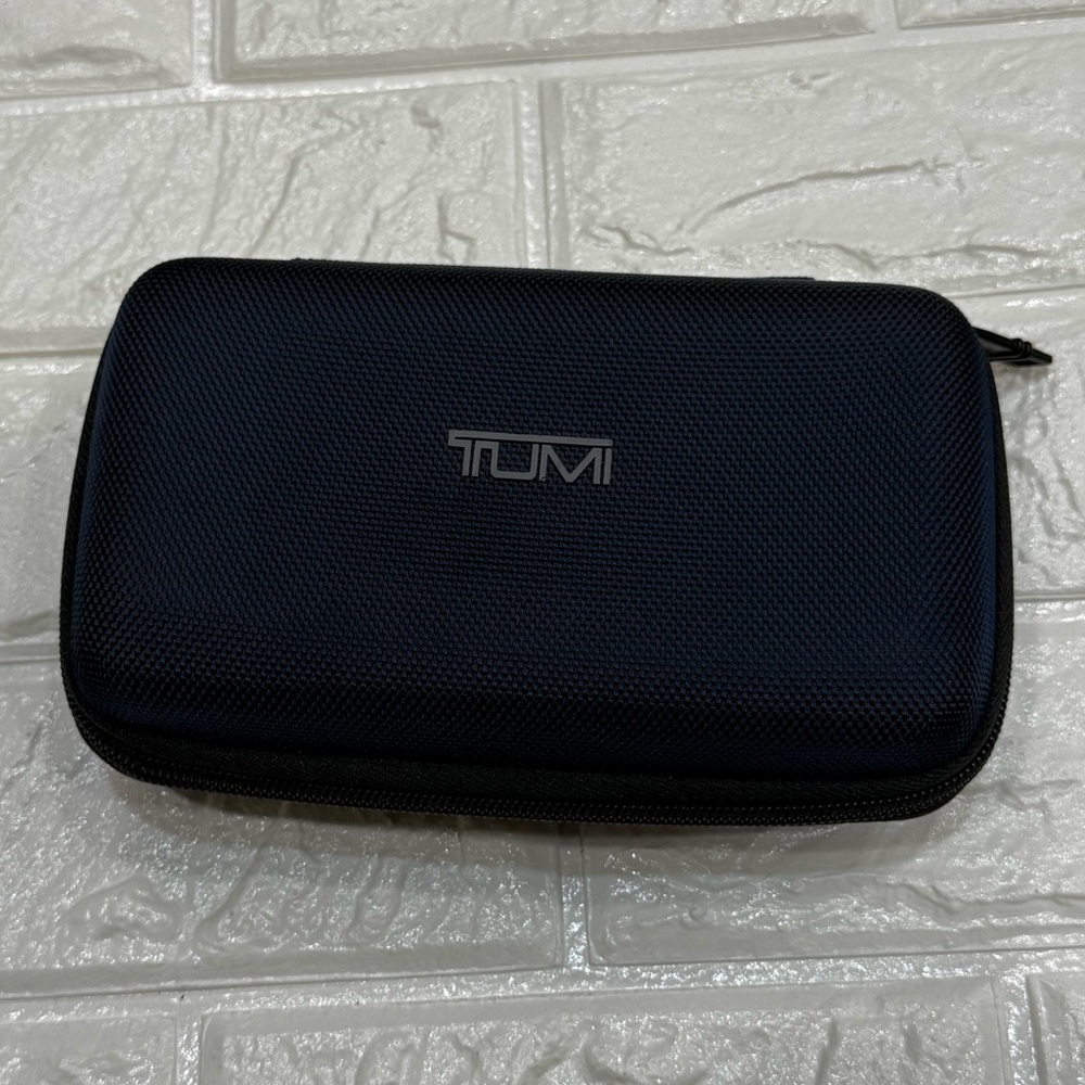 Tumi Toiletry travel Hard Black Case